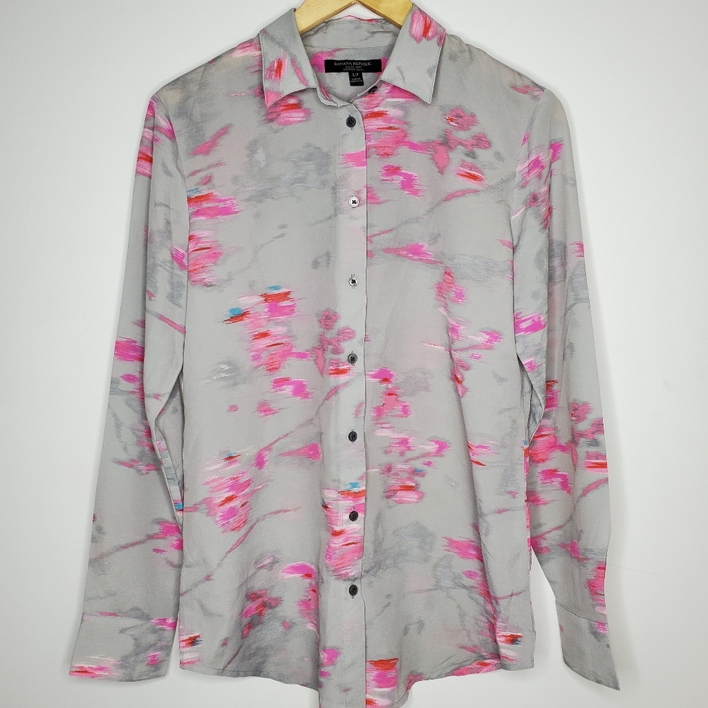 BANANA REPUBLIC button down grey pixel pattern